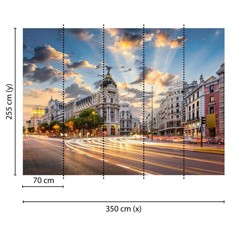 Digitaldruck-Tapete Gran Via livingwalls (1031953)