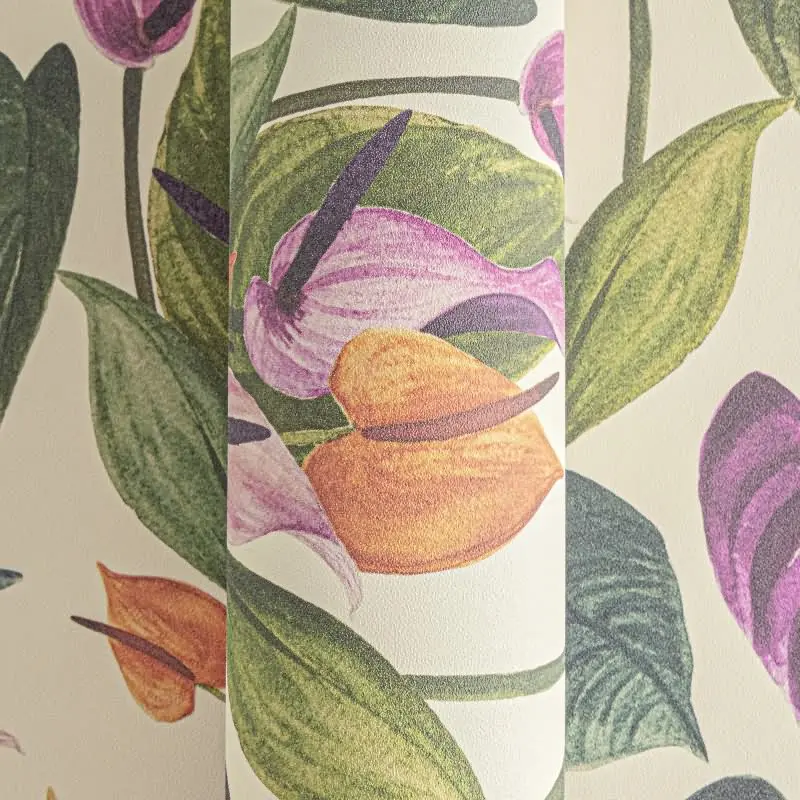 Botanische livingwalls Vliestapete mit Calla-Blüten - Tropischer Blumenprint auf beigem Grund  (KG-175209)