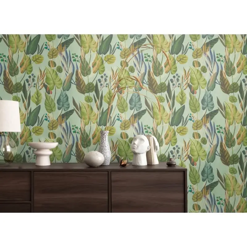 Tropische Tapete mit großflächigem Blattmotiv in Grüntönen auf mintgrünem Grund livingwalls (KG-175226)