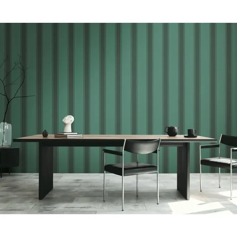 Vliestapete mit dunkelgrünen Streifen auf grünem Hintergrund (KG-175906)